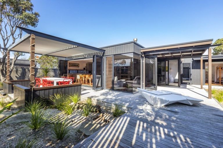 Photo of property in 32 The Southern Isle, Omaha, 0986