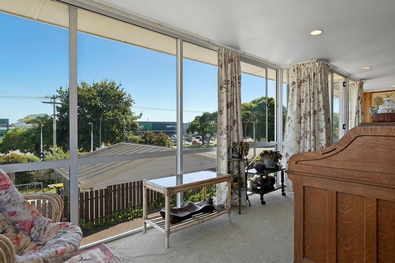 Photo of property in 52 Bureta Road, Otumoetai, Tauranga, 3110