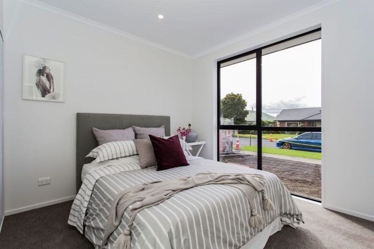 Photo of property in 6 Eric Melrose Lane, Halswell, Christchurch, 8025