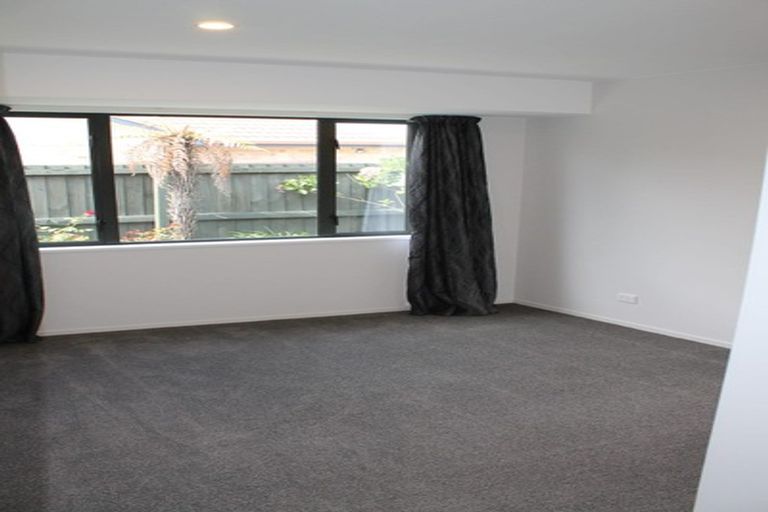 Photo of property in 56 Forest Drive, Parklands, Christchurch, 8083