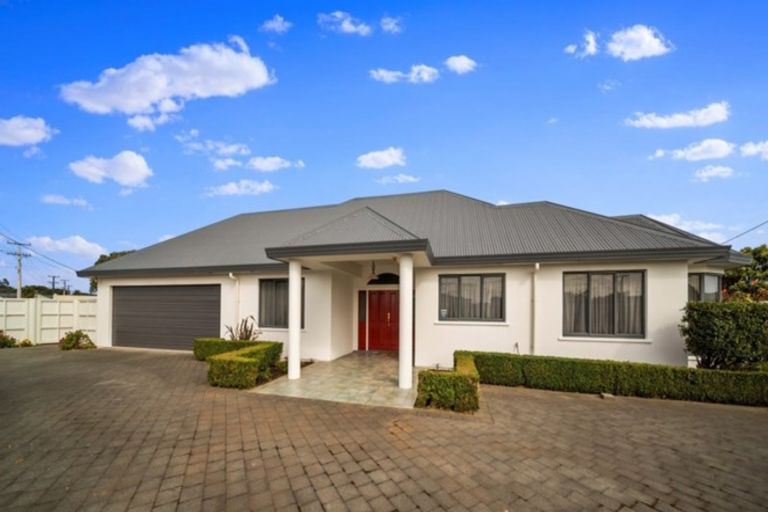 Photo of property in 45 Camberwell Road, Hawera, 4610