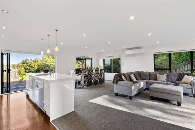 Photo of property in 13 Constable Lane, West Harbour, Auckland, 0618