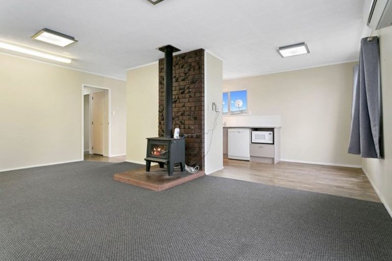 Photo of property in 188 Shakespeare Street, Leamington, Cambridge, 3432