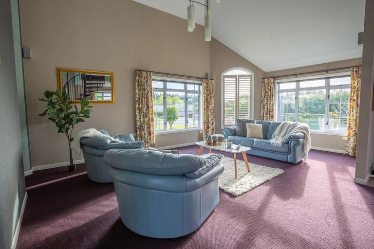 Photo of property in 2 Rexwood Estate, Carterton, 5713