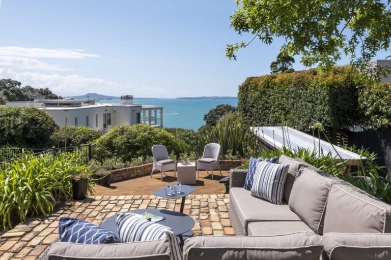 Photo of property in 9 Colleen Court, Cockle Bay, Auckland, 2014