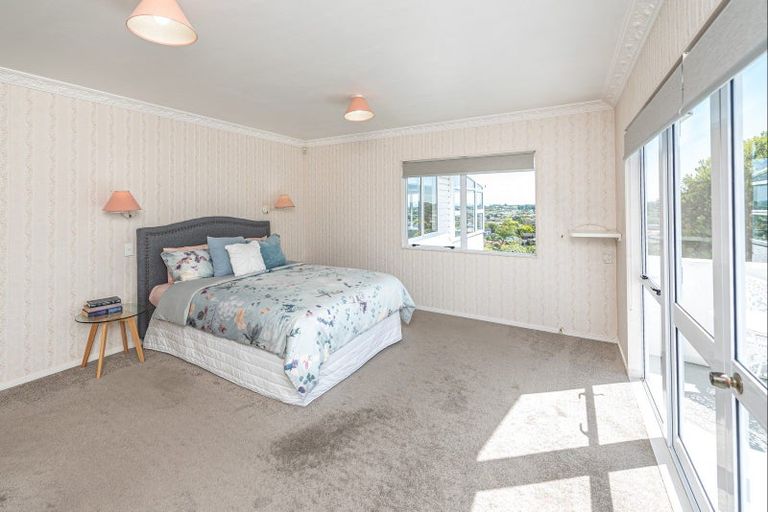 Photo of property in 14 Rawhiti Place, Saint Johns Hill, Whanganui, 4501