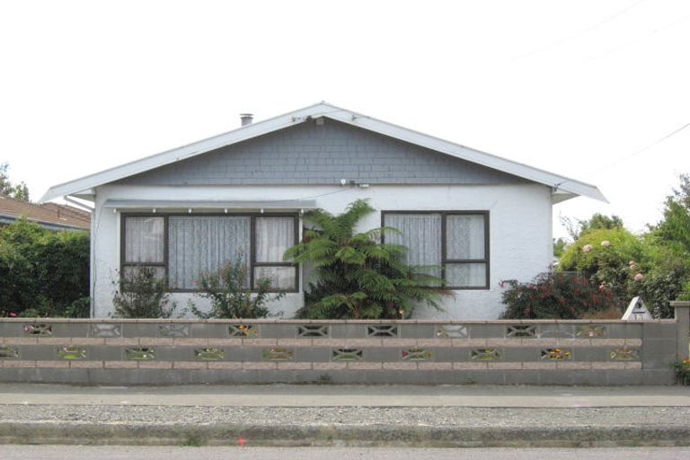 Photo of property in 13 Grenville Street, Waltham, Christchurch, 8011