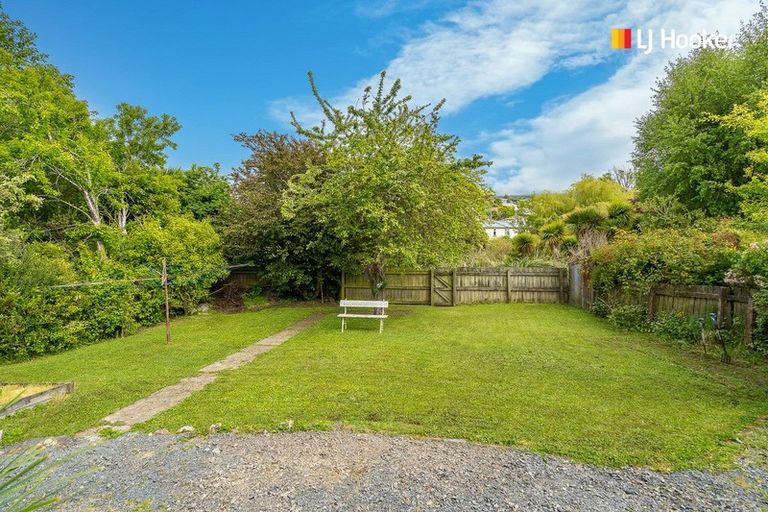 Photo of property in 15 Font Street, Kaikorai, Dunedin, 9010