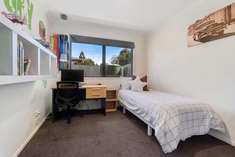 Photo of property in 65a Willerton Avenue, New Lynn, Auckland, 0600