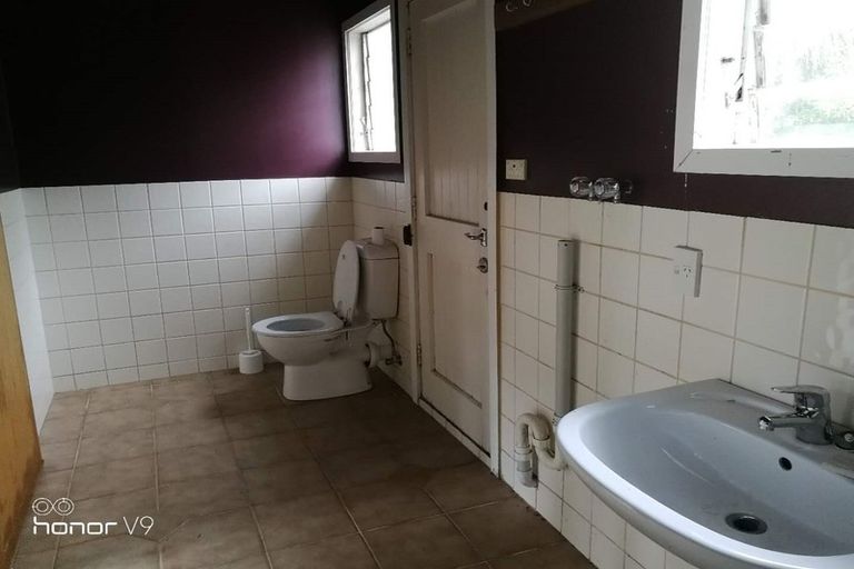 Photo of property in 15 Mamari Road, Whenuapai, Auckland, 0618