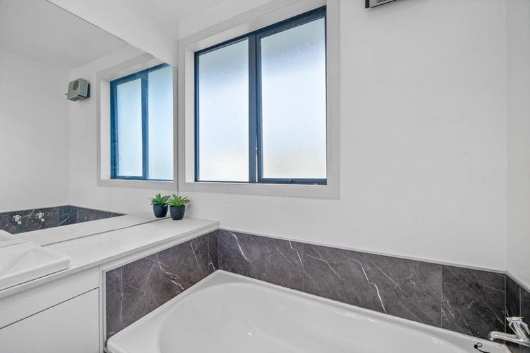 Photo of property in 112 Robertson Street, Gore, 9710