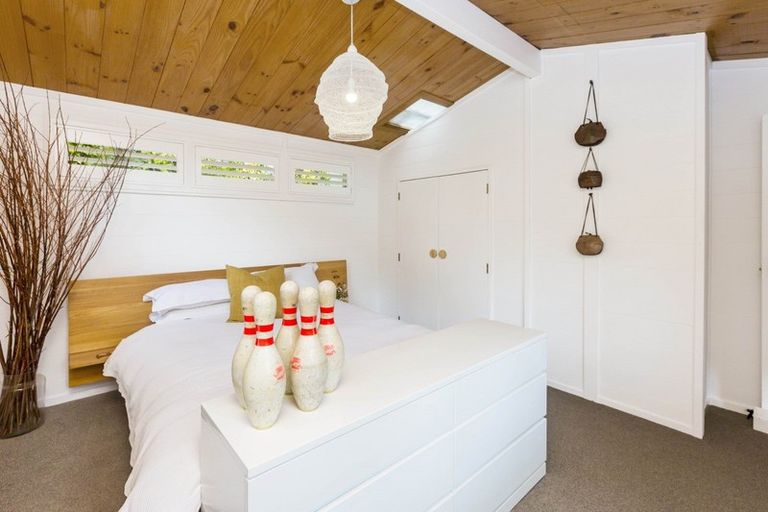 Photo of property in 35 Chatsworth Road, Silverstream, Upper Hutt, 5019