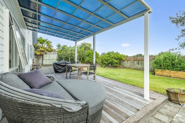 Photo of property in 12 Stonebridge Park Drive, Holdens Bay, Rotorua, 3010