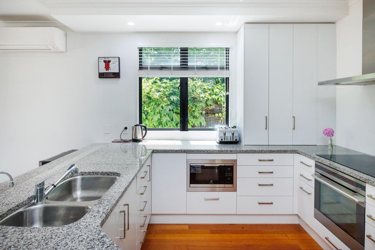 Photo of property in 232a Victoria Avenue, Hokowhitu, Palmerston North, 4410