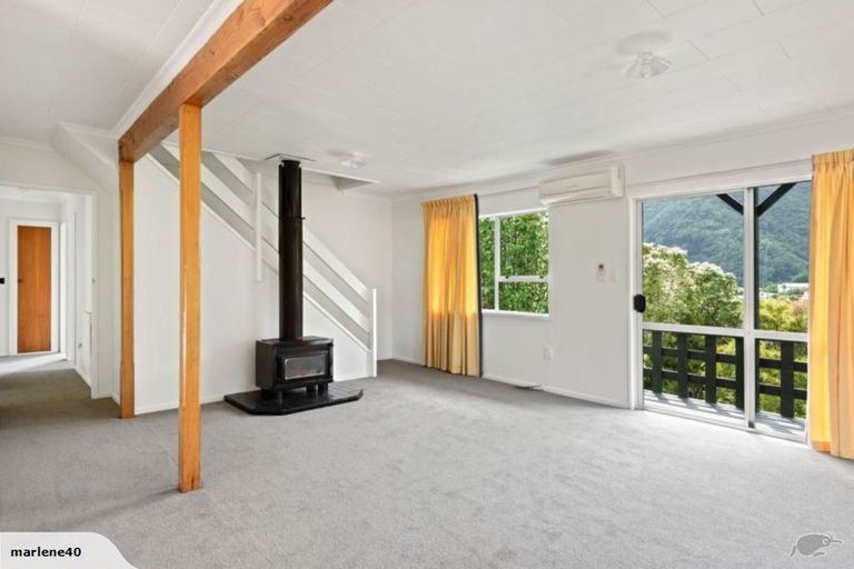 Photo of property in 45 Dorset Street, Picton, 7220