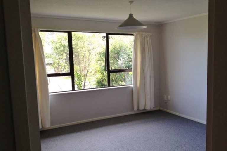 Photo of property in 42 Viewmont Drive, Harbour View, Lower Hutt, 5010