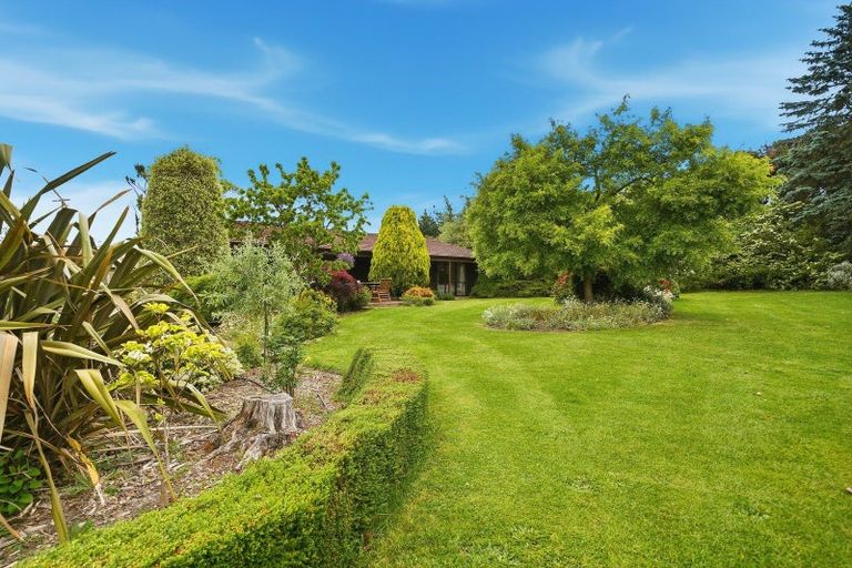 Photo of property in 54 Loburn Whiterock Road, Loburn, Rangiora, 7472