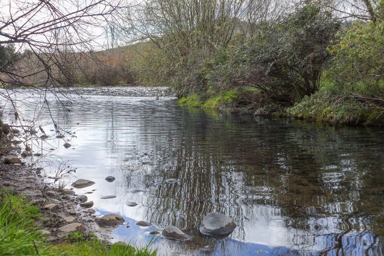 Photo of property in 205 Te Rena Road, Kakahi, 3989