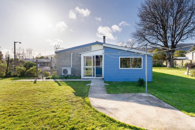 Photo of property in 66 Orokonui Road, Waitati, 9085