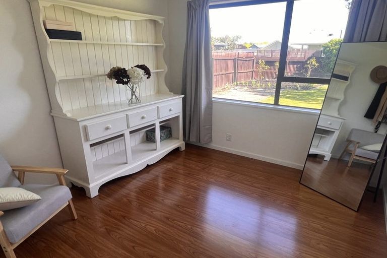 Photo of property in 10 Lochmore Street, Bishopdale, Christchurch, 8051