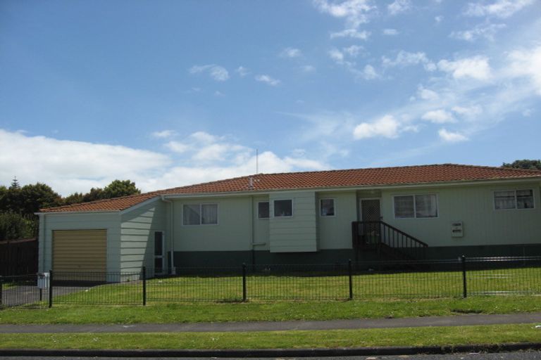 Photo of property in 40 Maplesden Drive, Clendon Park, Auckland, 2103