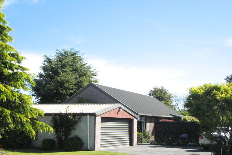 Photo of property in 28 Colchester Place, Templeton, Christchurch, 8042
