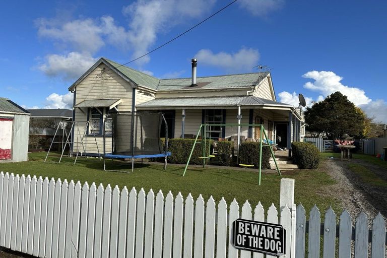 Photo of property in 3 Julian Street, Eltham, 4322