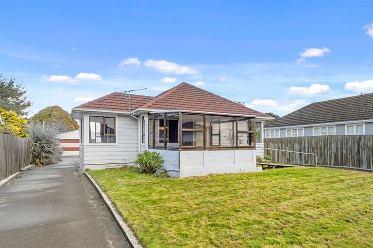 Photo of property in 6 Hillary Crescent, Upper Riccarton, Christchurch, 8041