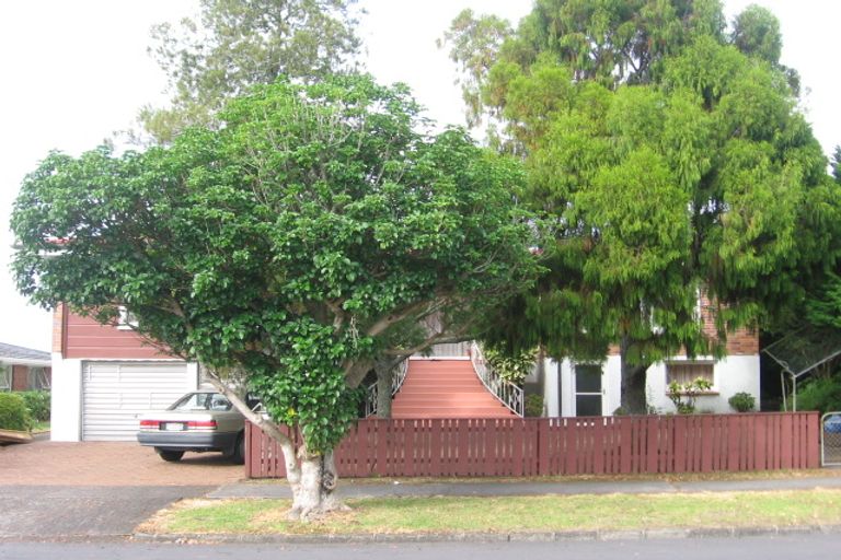 Photo of property in 1/35 Lynwood Road, New Lynn, Auckland, 0600