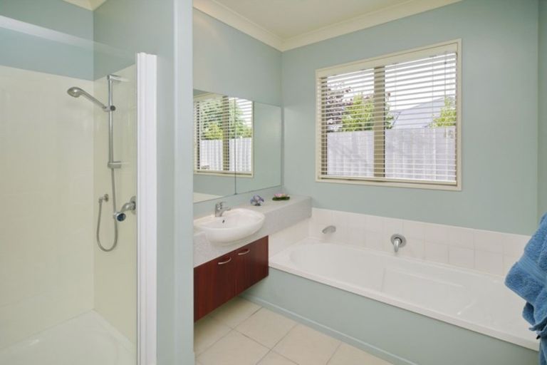 Photo of property in 14 Yellowlees Drive, Kaiapoi, 7630