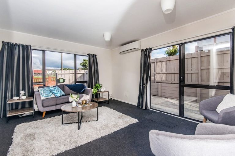 Photo of property in 18b Frankmoore Avenue, Johnsonville, Wellington, 6037