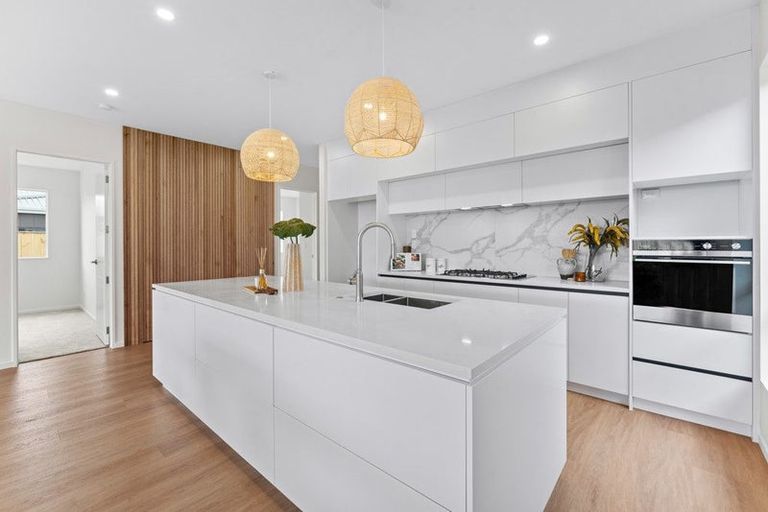 Photo of property in 113 Mutetai Road, Clarks Beach, 2122