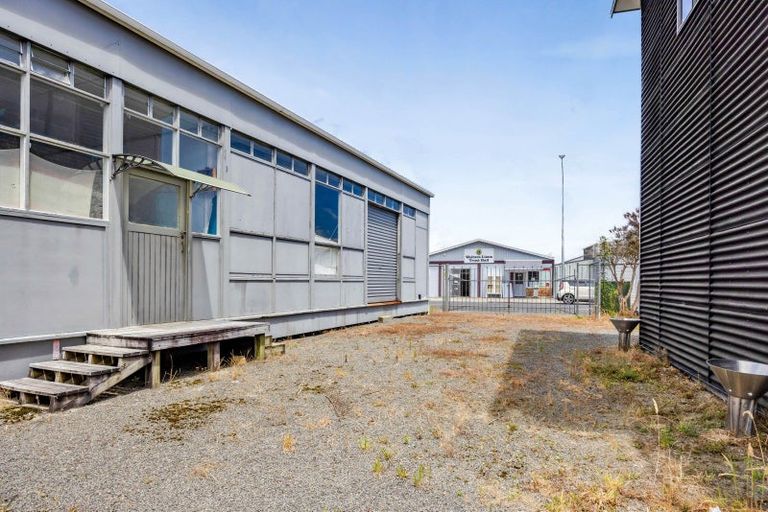 Photo of property in 14 West Quay, Waitara, 4320