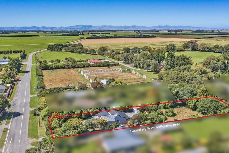 Photo of property in 26 Taumutu Road, Southbridge, 7602