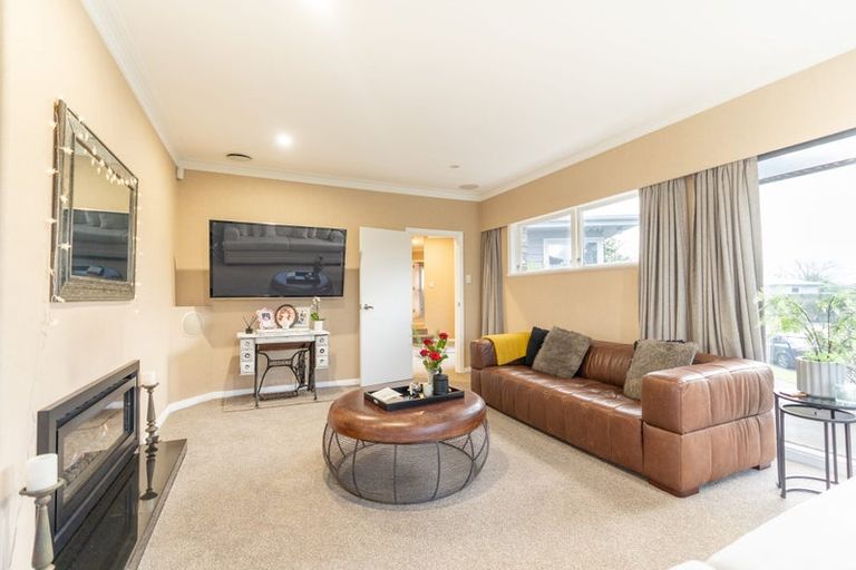 Photo of property in 1 Wigan Place, Hokowhitu, Palmerston North, 4410