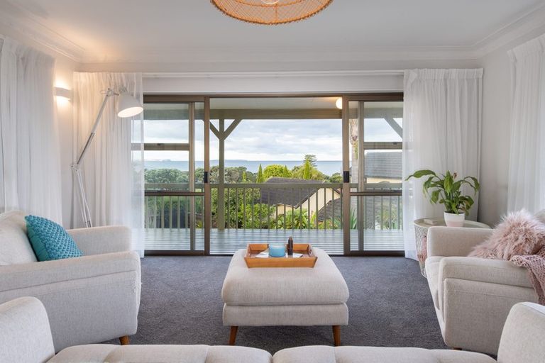 Photo of property in 14 Park Rise, Campbells Bay, Auckland, 0630