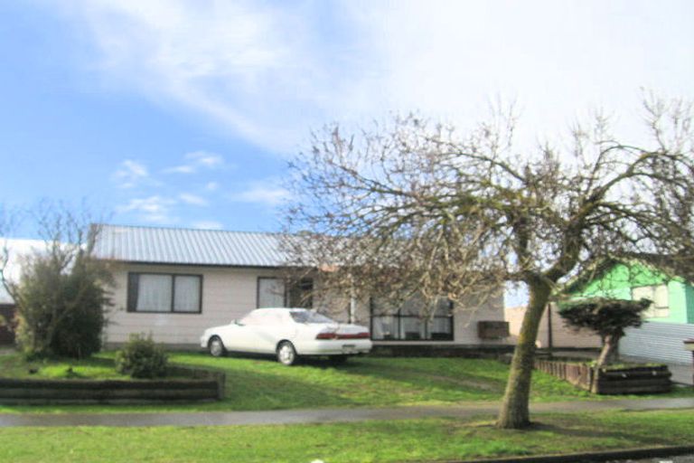 Photo of property in 28 Ramsey Crescent, Flaxmere, Hastings, 4120