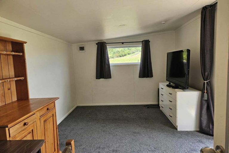 Photo of property in 91 Kanuka Road, Bombay, 2675