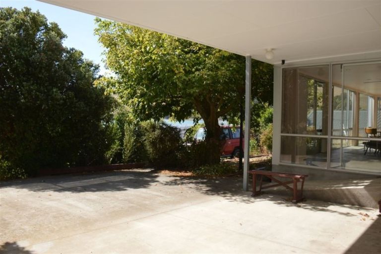 Photo of property in 5 Holmes Bay Road, Pigeon Bay, 7583