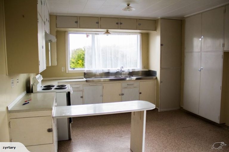 Photo of property in 9 Coates Street, Tawa, Wellington, 5028