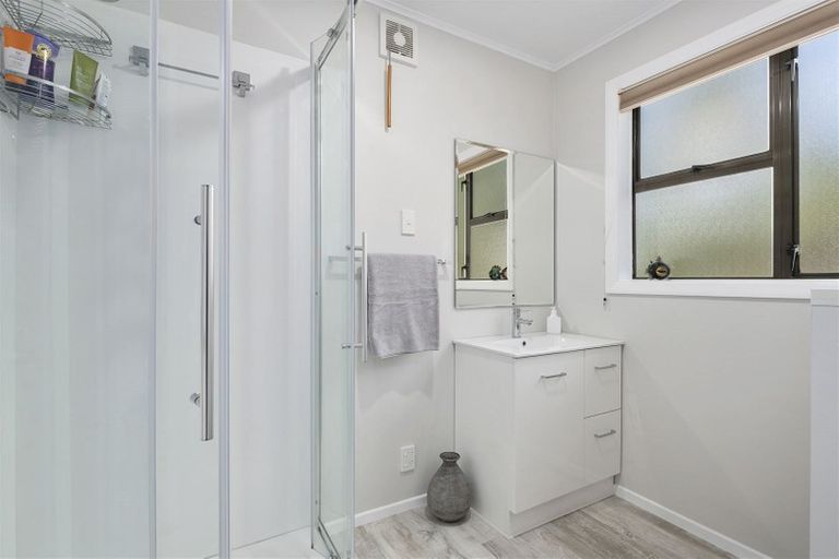 Photo of property in 4 Avro Road, Blue Mountains, Upper Hutt, 5371