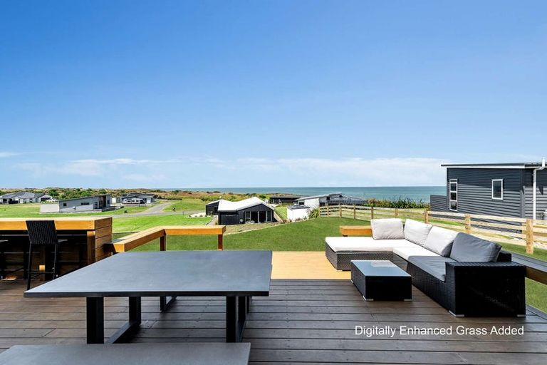 Photo of property in 23 Waipipi Road, Waverley, 4591