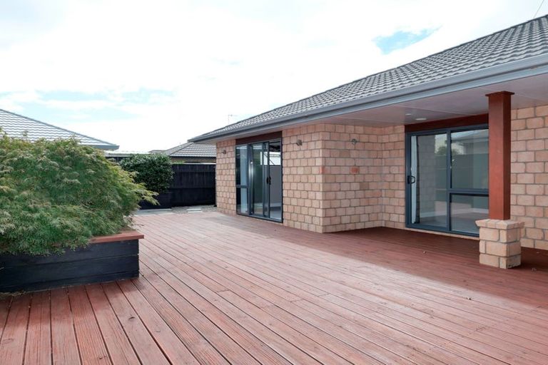 Photo of property in 6 Trusham Court, Paraparaumu, 5032