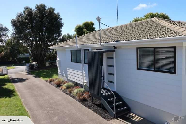 Photo of property in 7 Leaming Place, Clarks Beach, 2122