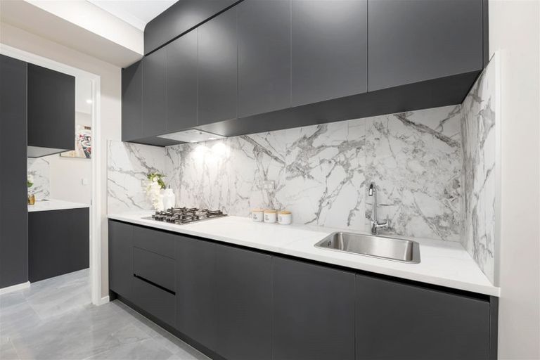 Photo of property in 15 Drumconnell Drive, Flat Bush, Auckland, 2019