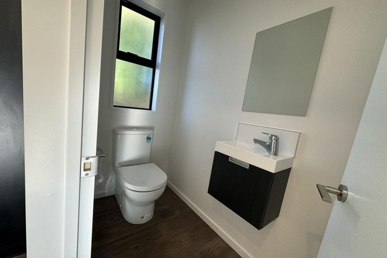 Photo of property in 2/41 Horseshoe Lake Road, Shirley, Christchurch, 8061