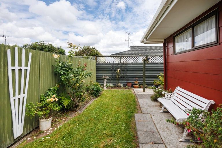 Photo of property in 41 Cedar Crescent, Feilding, 4702