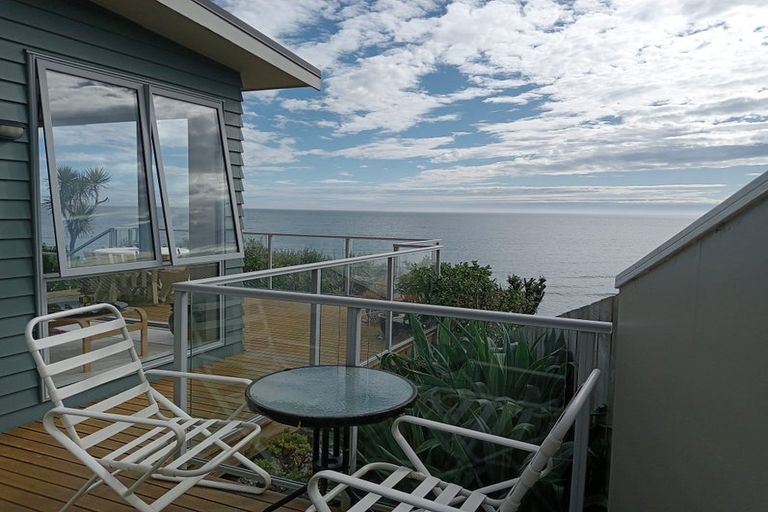 Photo of property in 88 Ames Street, Paekakariki, 5034
