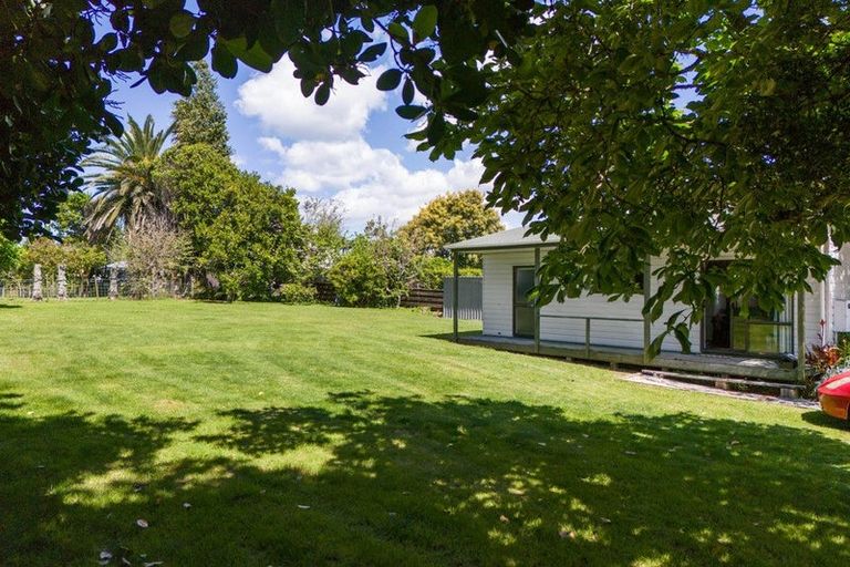 Photo of property in 33 Athenree Road, Athenree, Waihi Beach, 3177