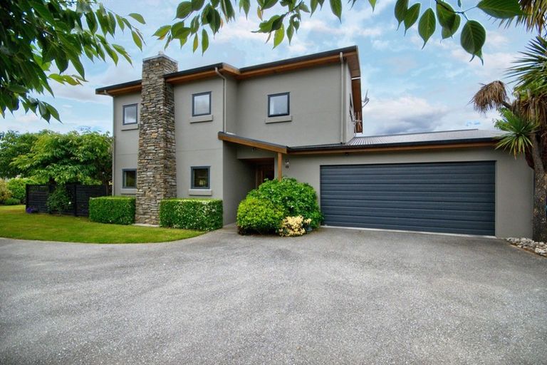 Photo of property in 8 Acheron Place, Lake Hayes, Queenstown, 9304